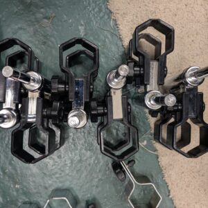 Flag mounts (large pole diameter)